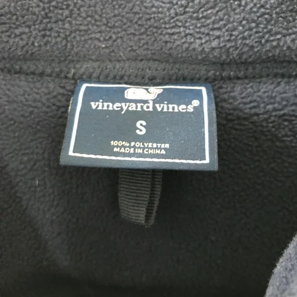 VINEYARD VINES 3/4 Zip Fleece in Navy Blue with Whale - Picture 4 of 8
